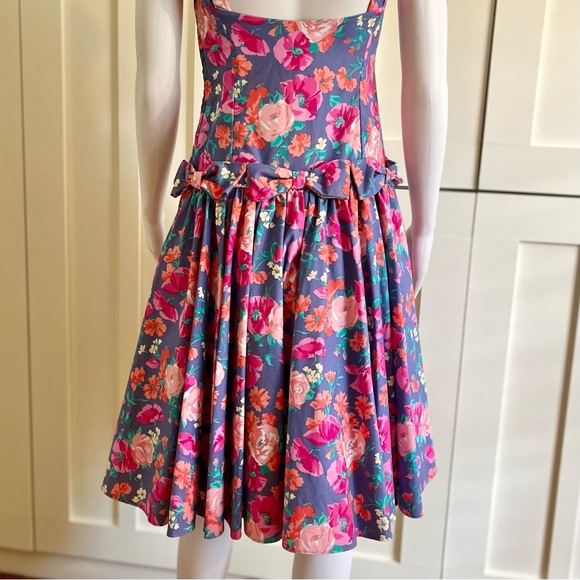 Vintage 1980’s Laura Ashley Floral Bow Dress - Picture 10 of 10